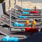 Design-beachresort - With Pool - First Line To The Sea 公寓