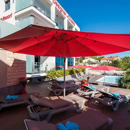 Appartamento Design-beachresort - With Pool - First Line To The Sea *