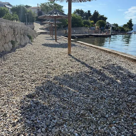Design-beachresort - With Pool - First Line To The Sea Maslenica