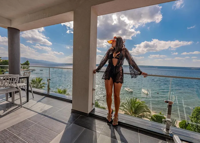 Design-beachresort - With Pool - First Line To The Sea * Maslenica