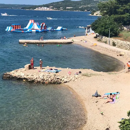 Design-beachresort - With Pool - First Line To The Sea 아파트 마슬레니차